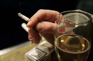 Alcohol and smoking are the causes of the activation of the human papillomavirus